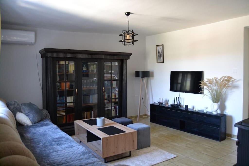 Una Apartment Цетине Экстерьер фото