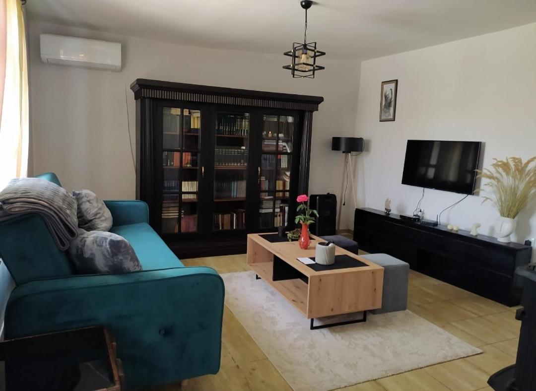 Una Apartment Цетине Экстерьер фото